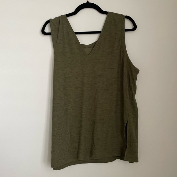 XL/XXL Old Navy Lounge / Workout set army green - Picture 3 of 9